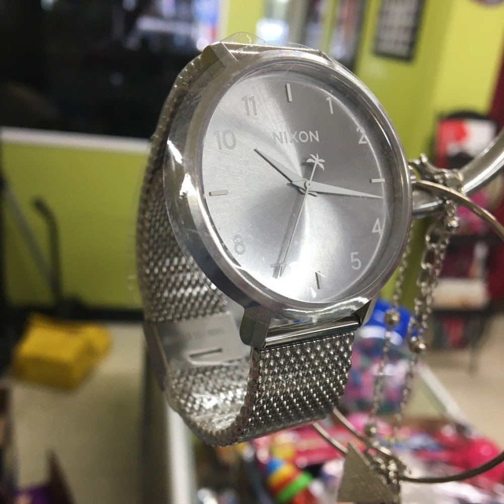 Nixon watches